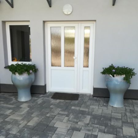 Penzion Šápara Velké Bílovice Exterior foto